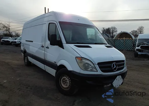 2012 Mercedes-Benz Sprinter 2500 High Roof из США, поврежденный, VIN WD3PE8CBXC5685282